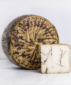 Pecorino de Moliterno aux truffes